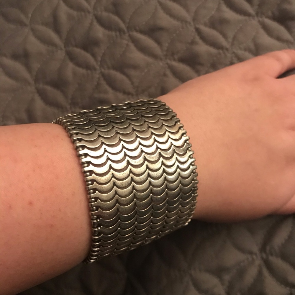 Metal Silver Colored Bracelet